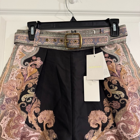 Zimmermann Illustration Tuck Shorts - Picture 5 of 16